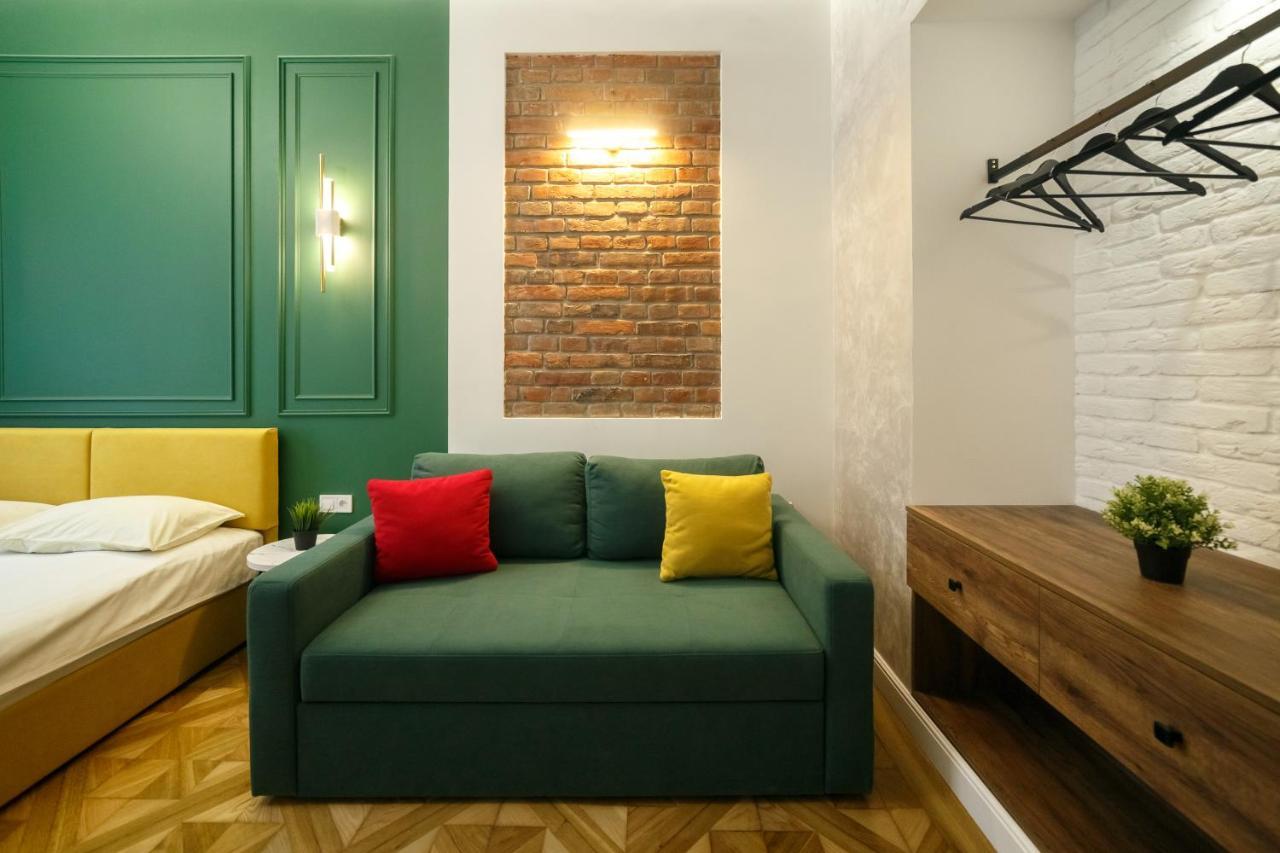 центр львова вул личаківська 5 площа ринок 2 кімнати ізольовані Apartment